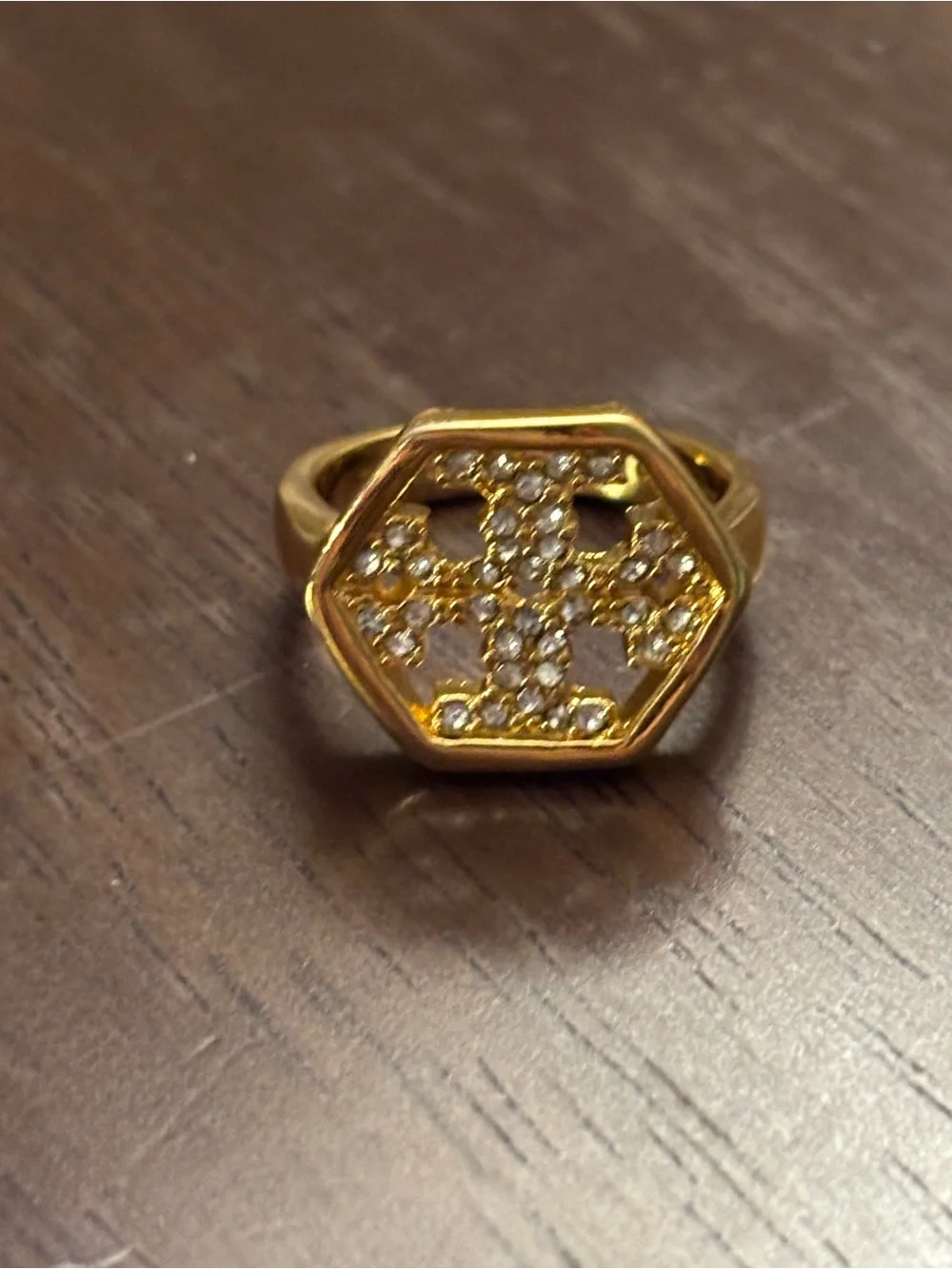 Bnwot Tory Burch Gold-plated Hexagon logo Ring with Clear Stones, size 7